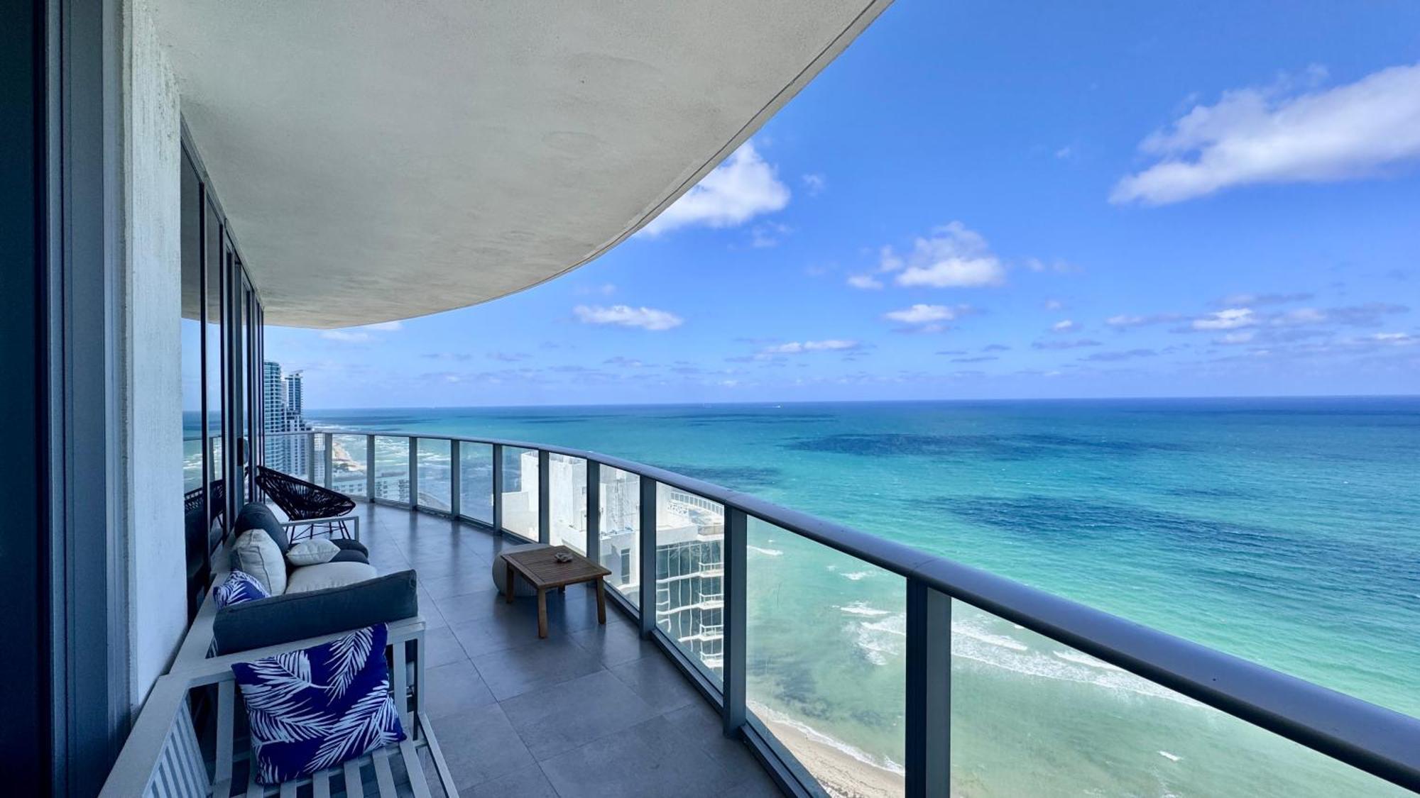 Dreamy Beachside Living - Direct Oceanview 2Br 2Ba For The Perfect Escape Hollywood Buitenkant foto